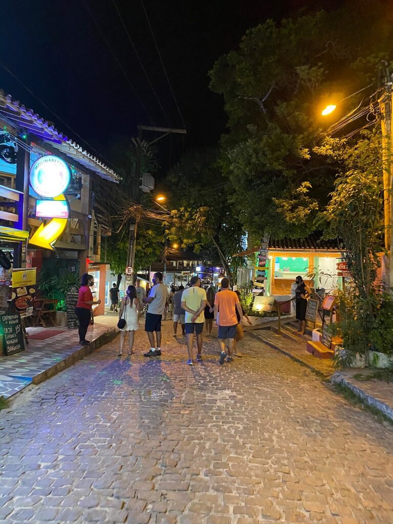 O que fazer à noite em Porto Seguro? Lugares imperdíveis para conhecer